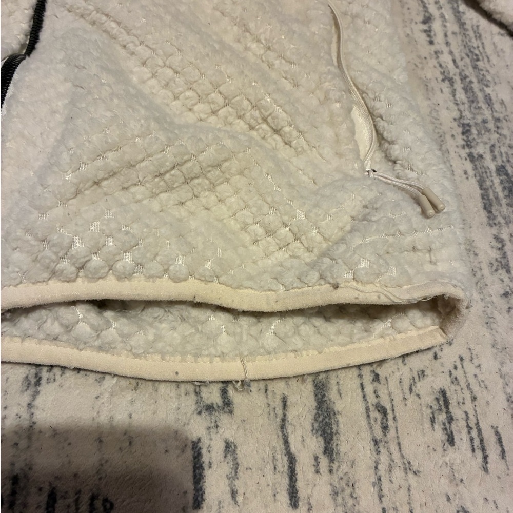 New Balance Women's Cream Teddy Jacket - Picture 5 of 5